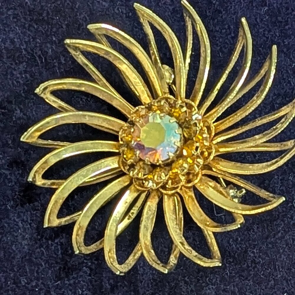 Vintage Sarah Coventry Brooch - Aurora Borealis